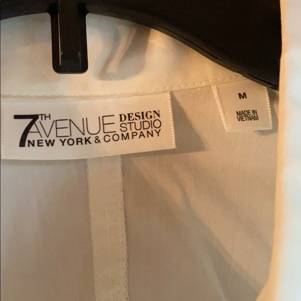Button down blouse - Picture 2 of 2